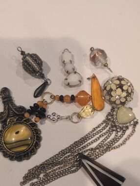 Source Unknown Yellow, Black and Cream Mixed-Bead Statement Pendant Necklace